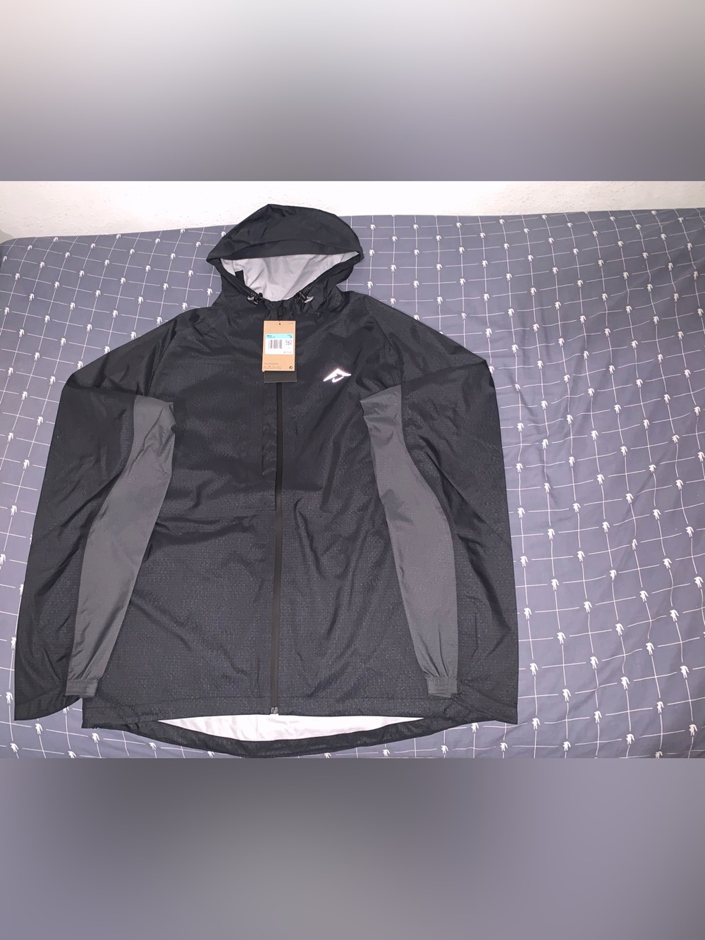 Nike Trail Cosmic Peaks Storm-FIT ADV Running Jacket FZ1084-010 Size: Medium